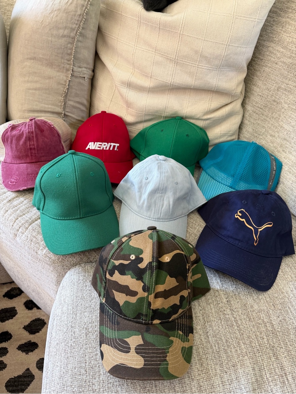 Bundle of 8 baseball caps